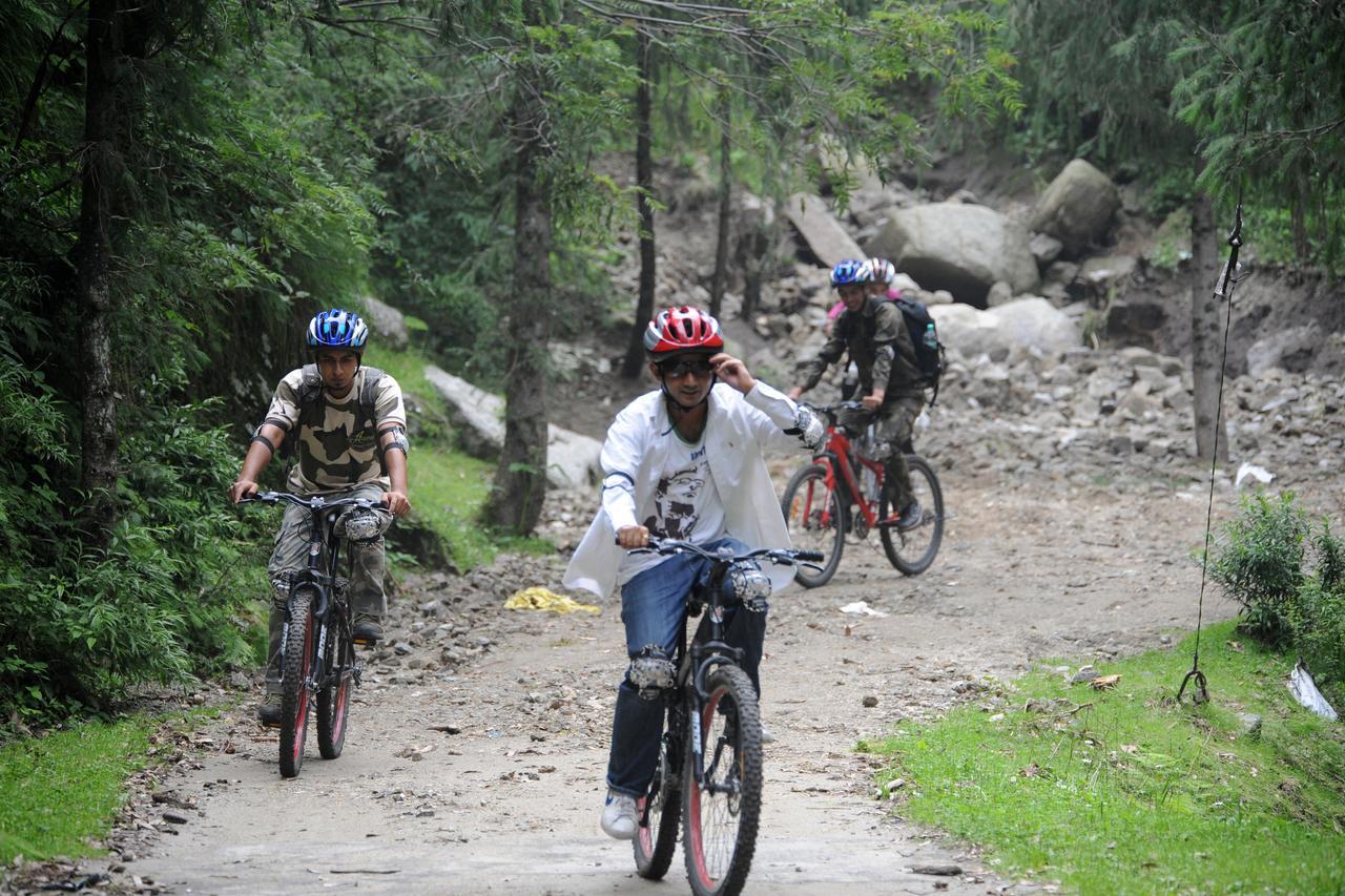 Aamod Resorts Dalhousie ! Luxury Cottage Resort Extérieur photo